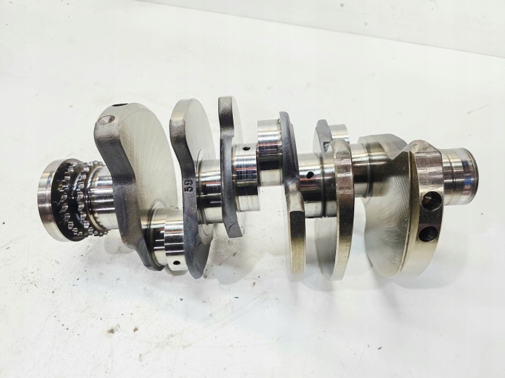 Kampiakseli Audi A4 B7 A6 C6 2.7 3.0 TDI ASB BMK 059101AH 4/26