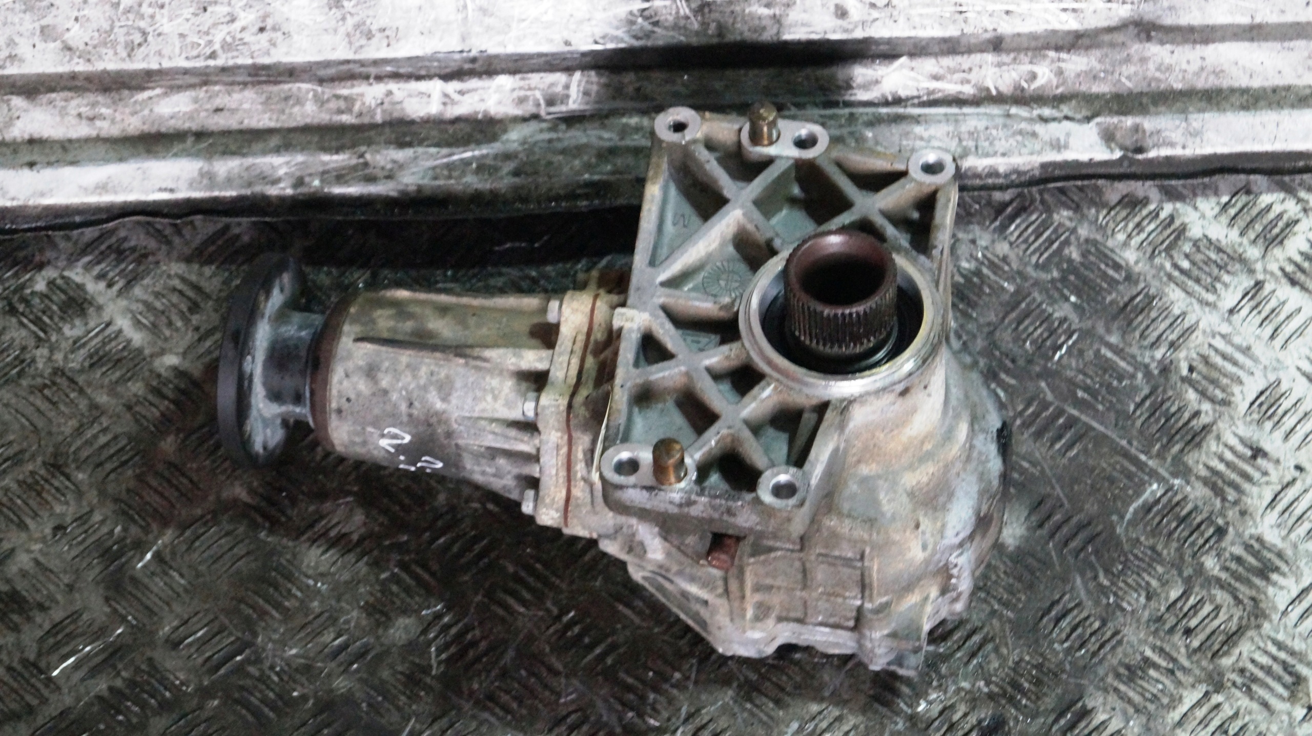 Boîte de transfert Hyundai OEM 47300-3B300 Santa Fe image 4