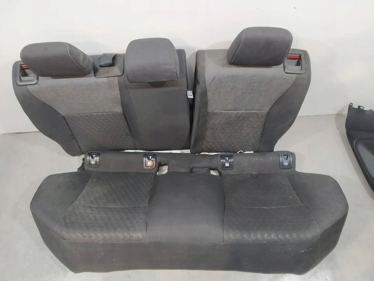 Säten Toyota Yaris IV (2020-) 5D Komplett image 4