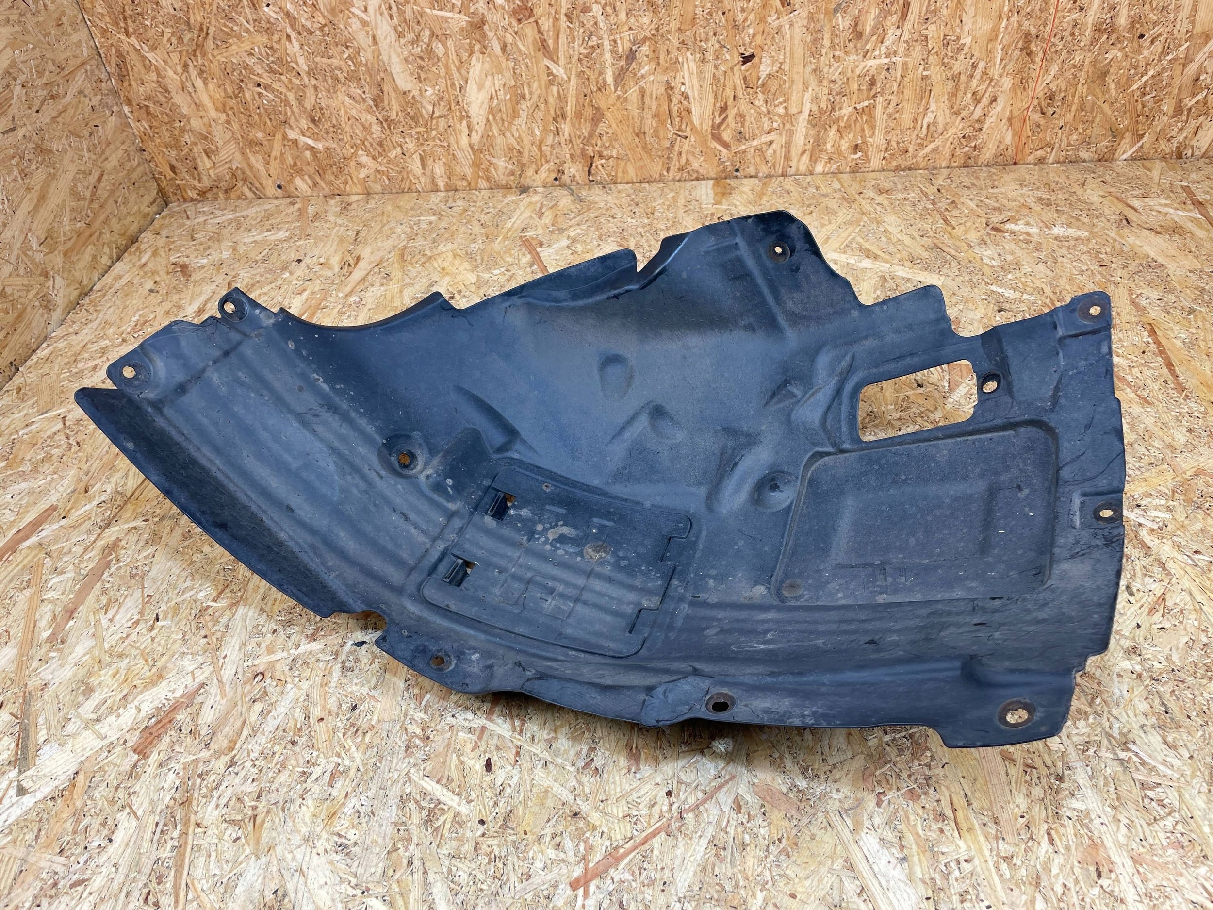 BMW F30 F31 LCI Front Kotflügel Links OEM 7260725 image 8