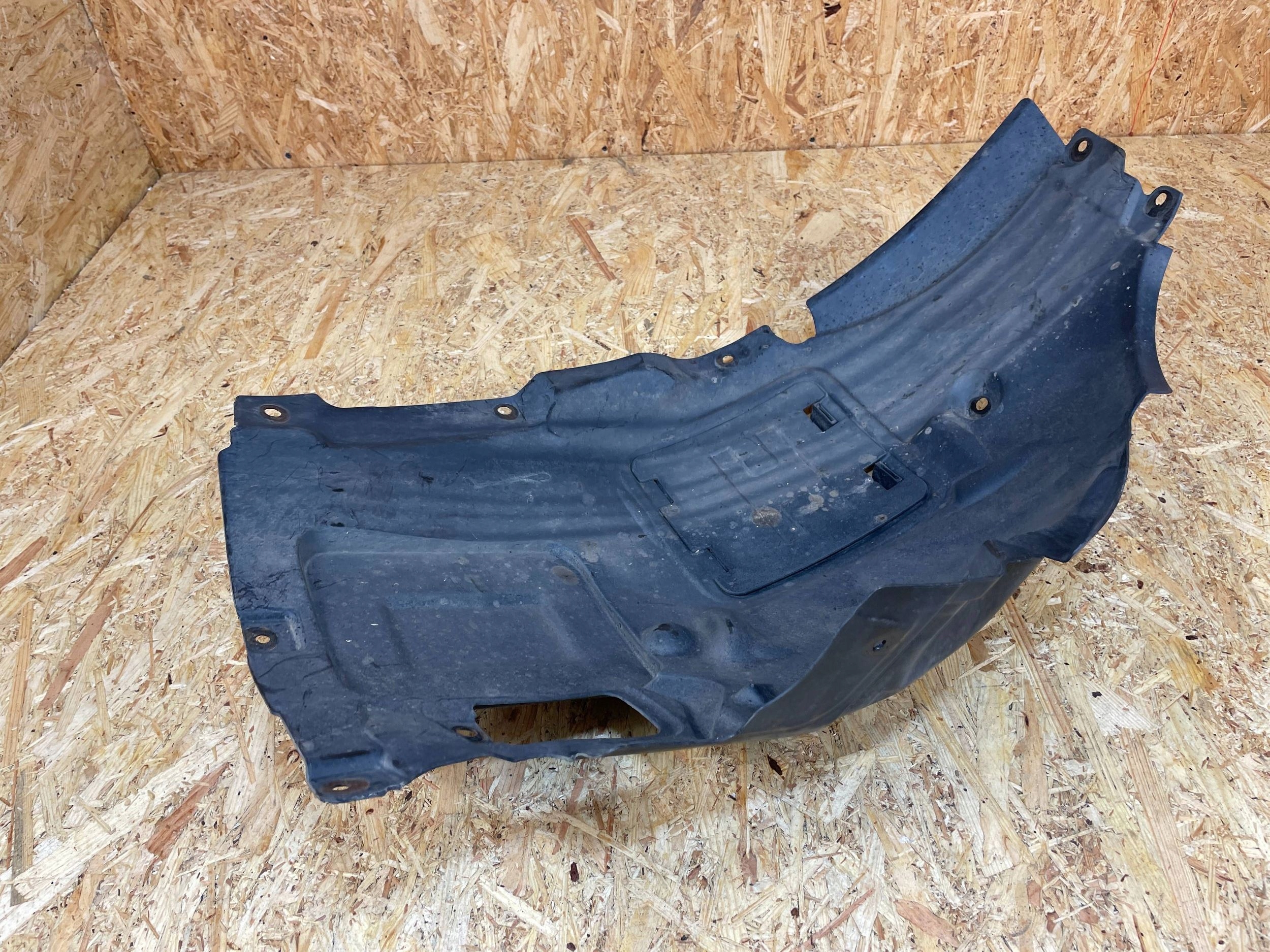 BMW F30 F31 LCI Front Kotflügel Links OEM 7260725 image 10