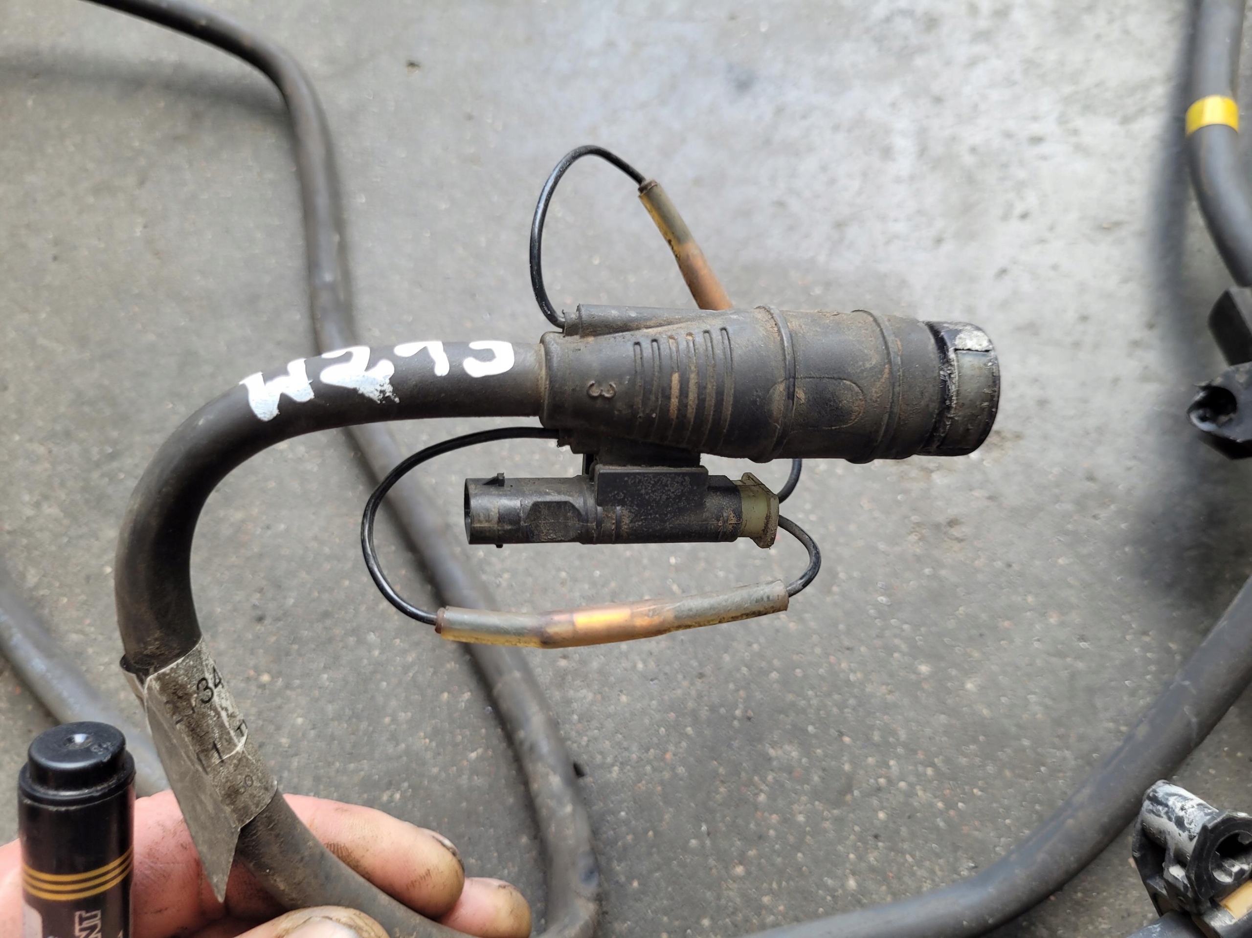 Mercedes AdBlue-letku OEM A2134705401 - Käytetty
