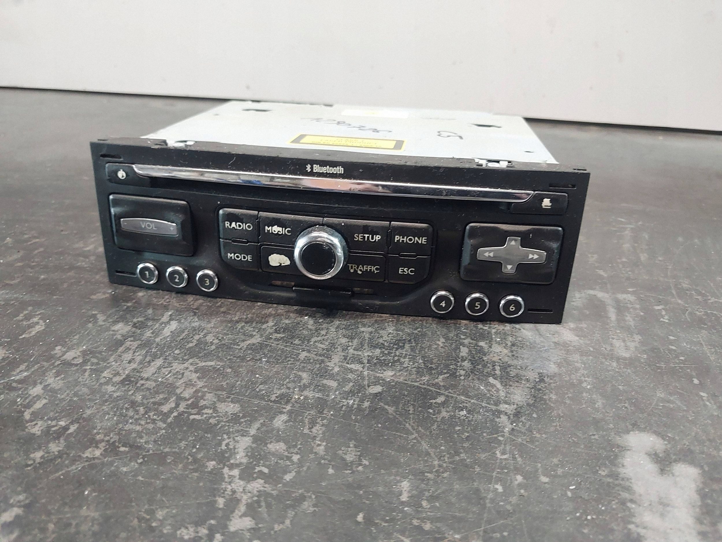Rádio CD Citroen C5 II X7 OEM 96661984ZD - Usado image 2