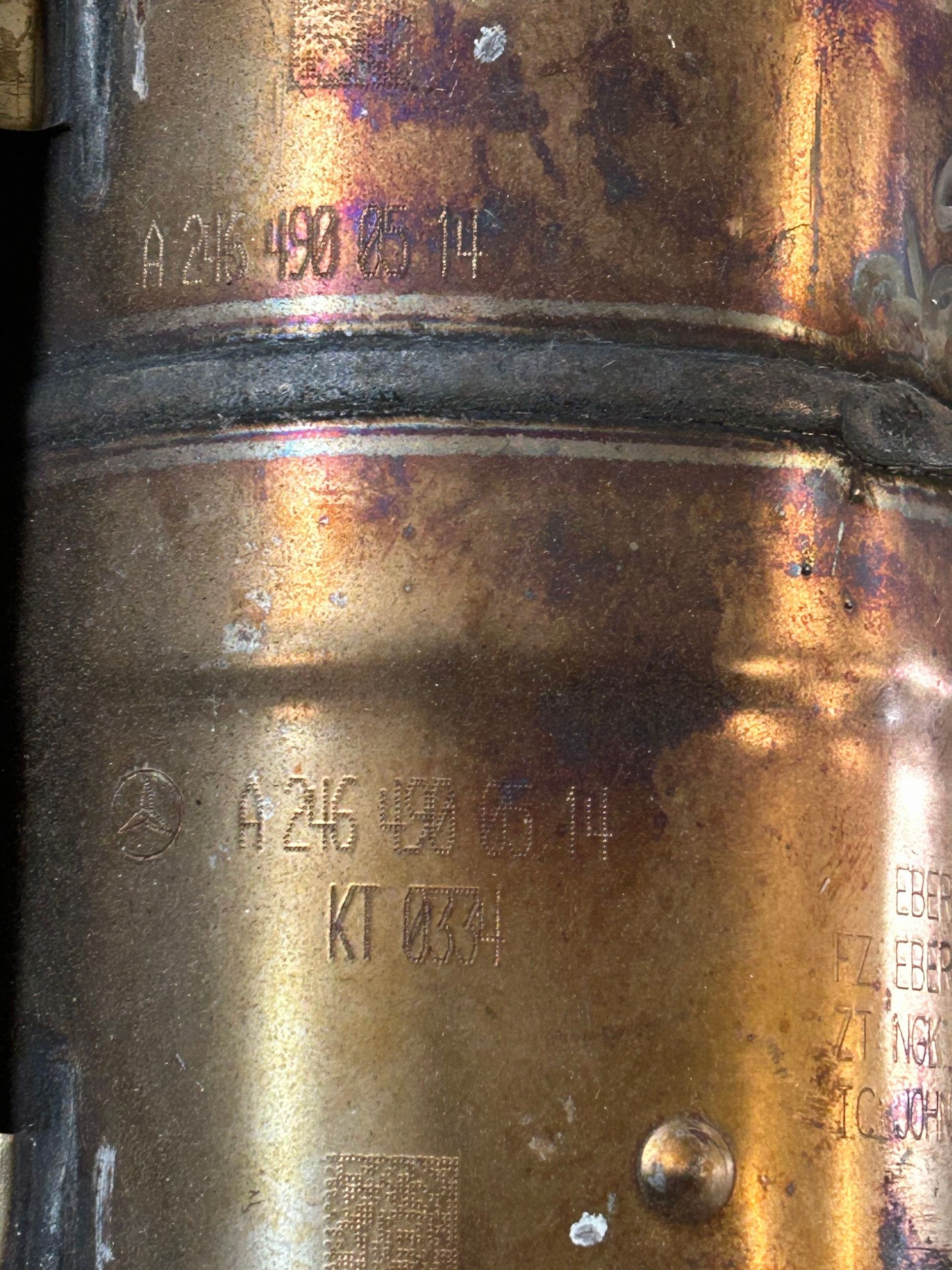Filtro DPF Mercedes OEM A2464900514 Usado image 5