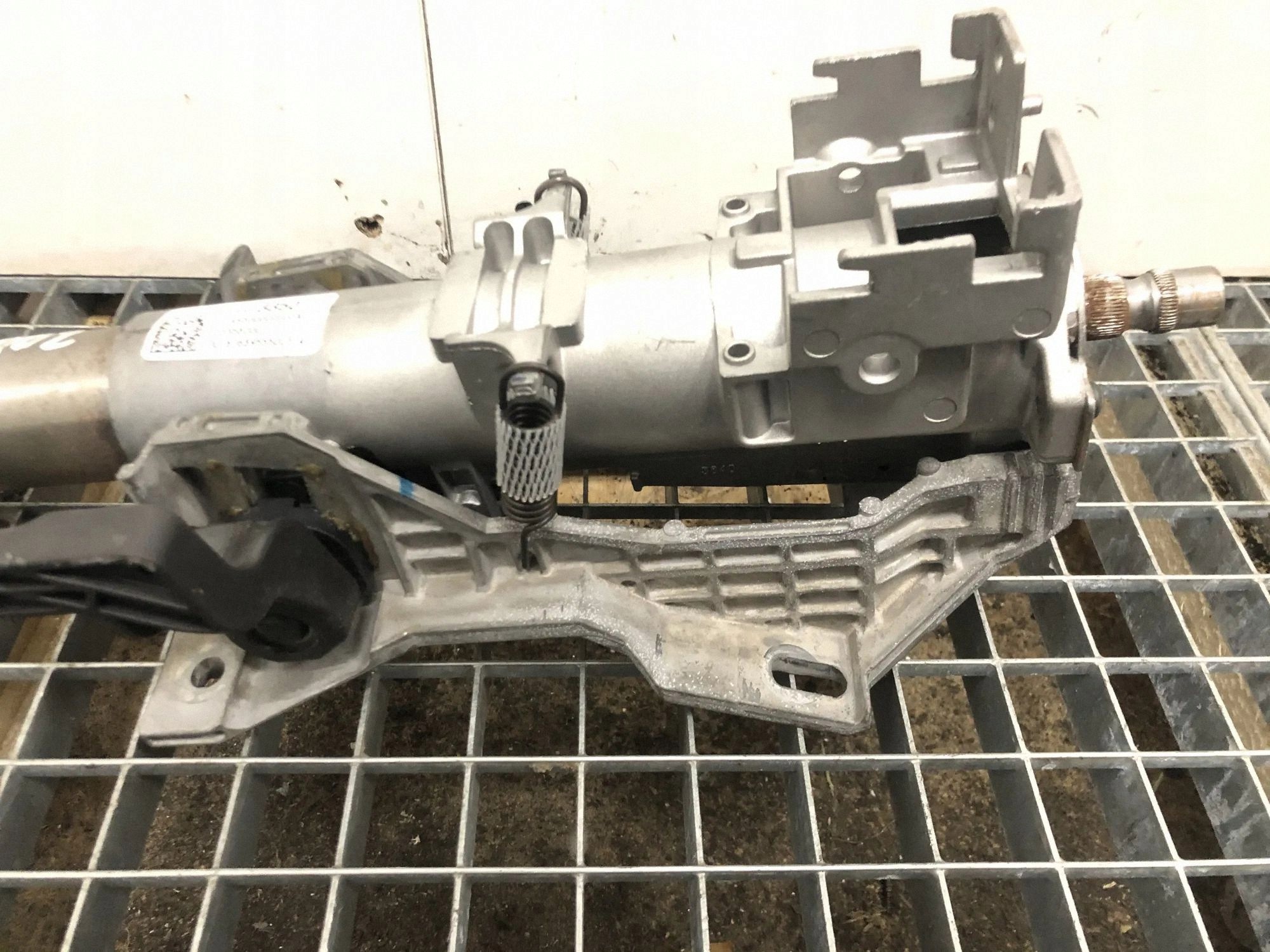 Colonne de direction OEM 23383350 pour Chevrolet Camaro VI image 4