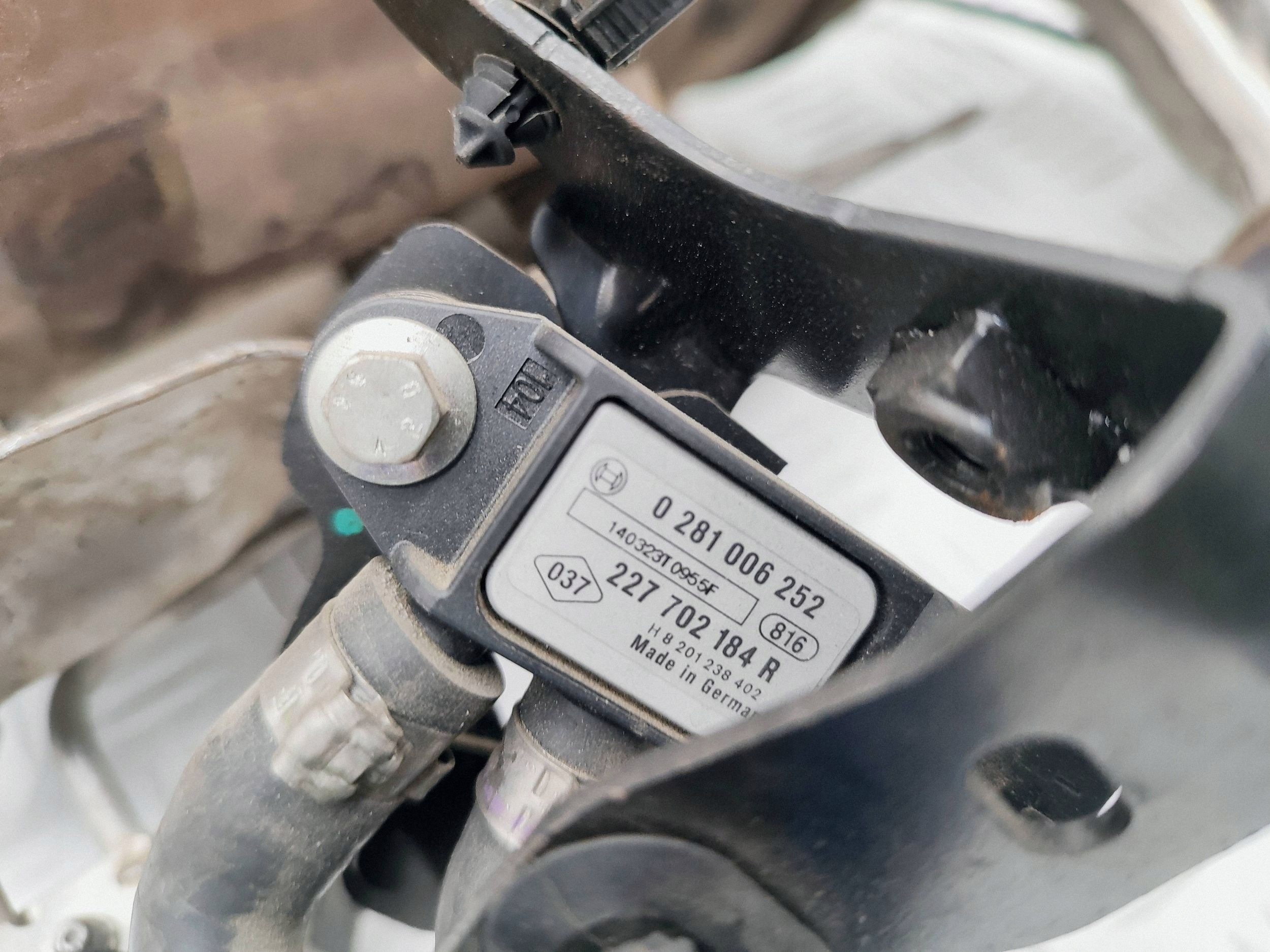 OEM 208A00758R Nissan Qashqai II Katalysator image 5