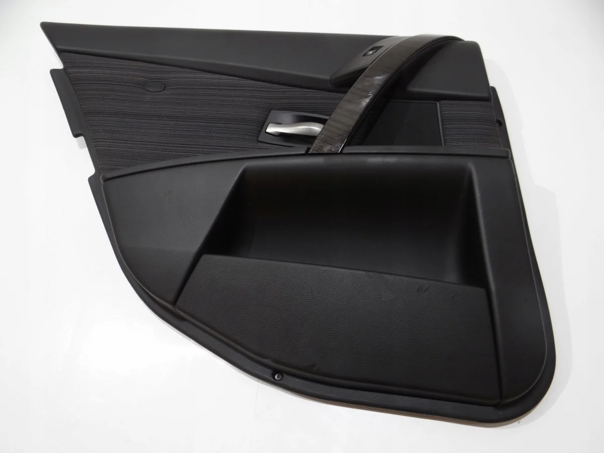 Panel puerta trasera izquierda BMW E61 Logic 7