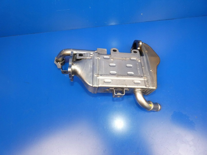 Mercedes-Benz OE A6541400200 EGR-pakokaasujäähdytin