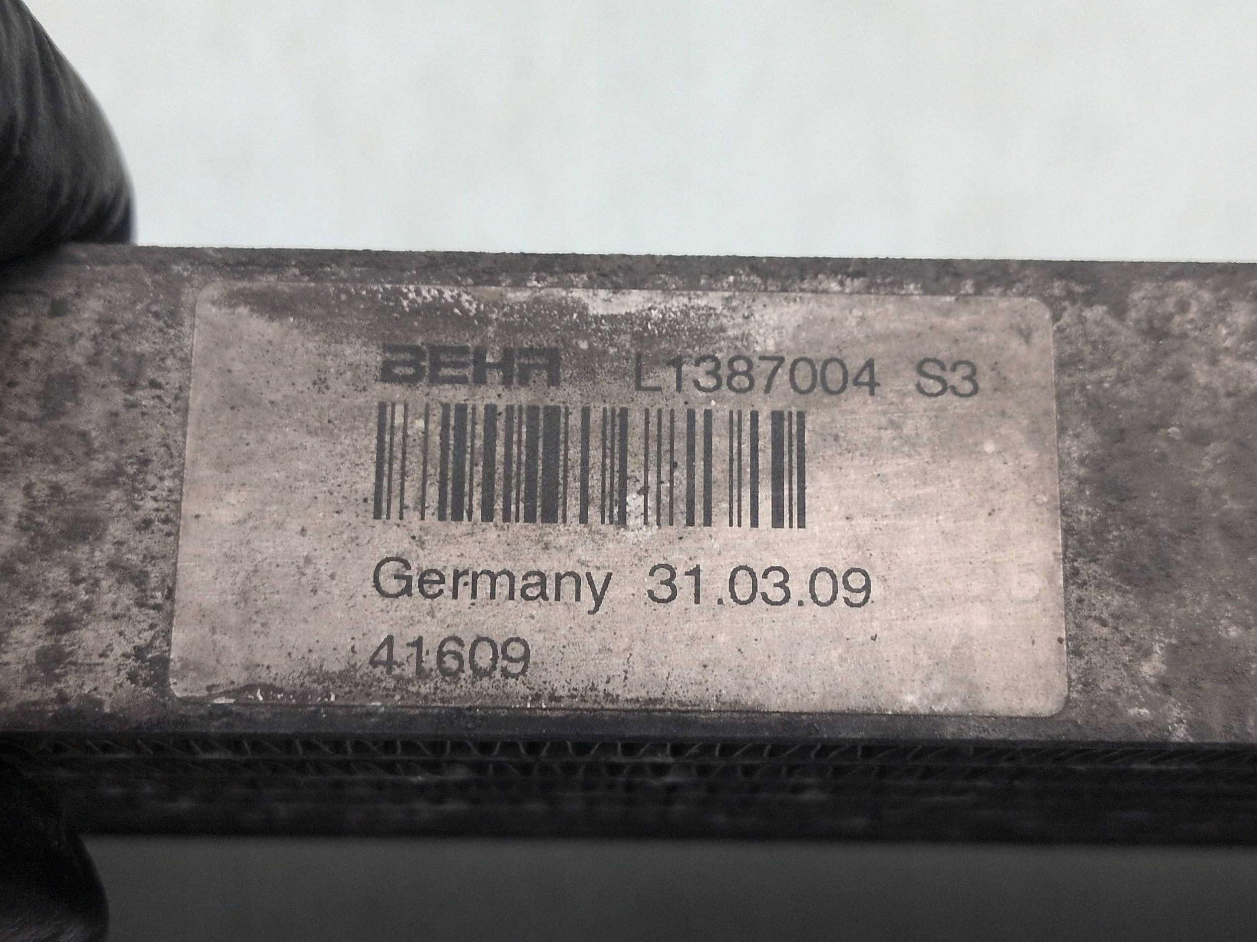 Refroidisseur de boîte utilisé OEM A1645002500 Mercedes-Benz image 8