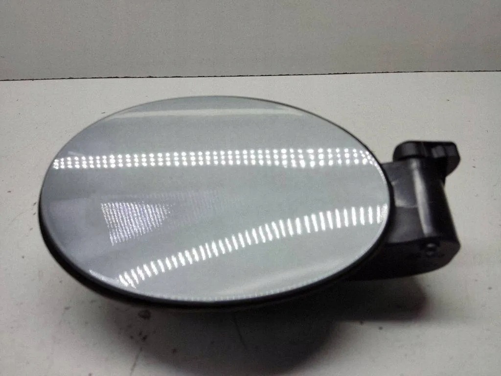 Polttoainesäiliön kansi OEM A1646300767 Mercedes-Benz M