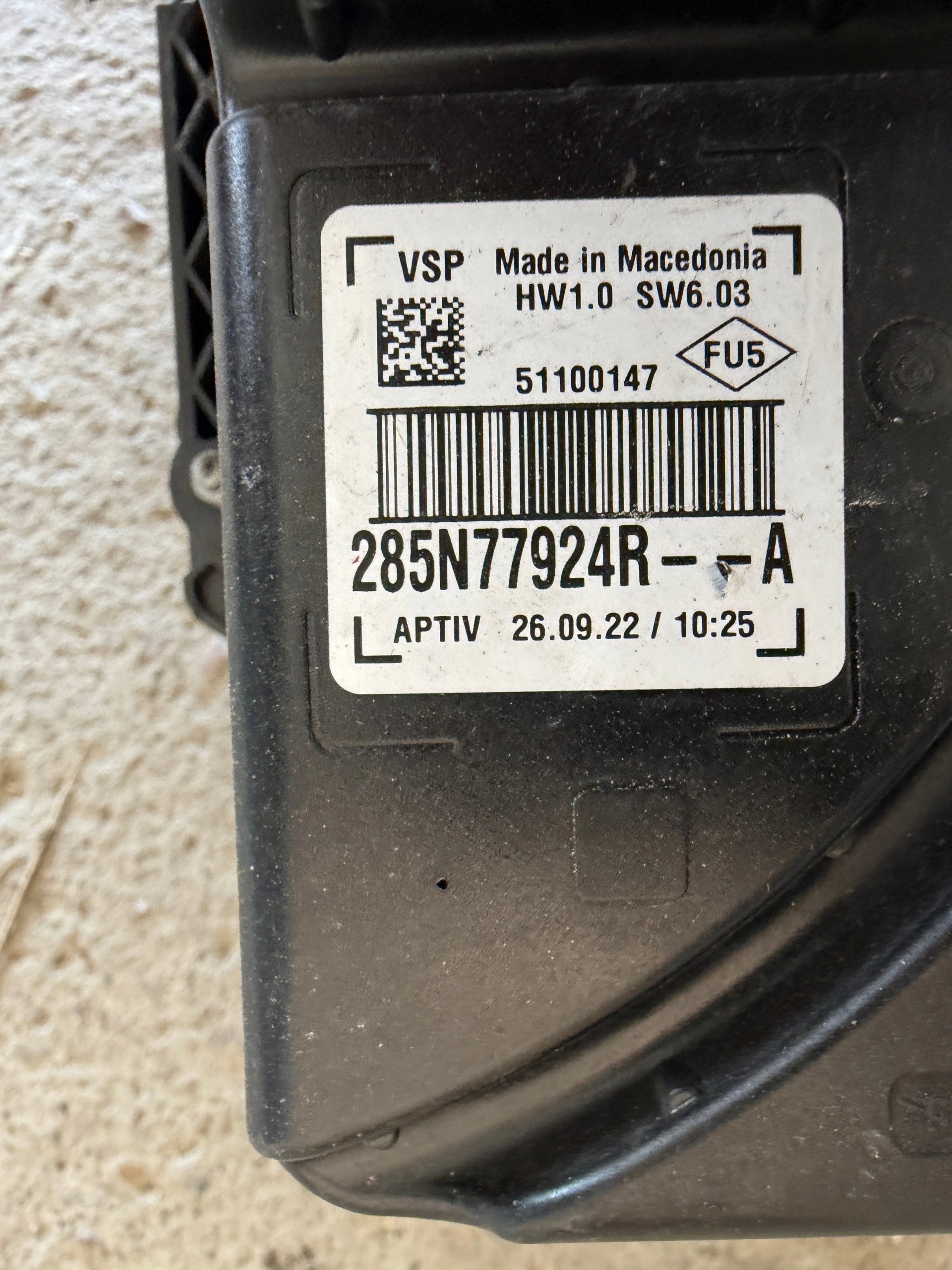 Äänigeneraattori OEM 285N77924R Renault-malleihin