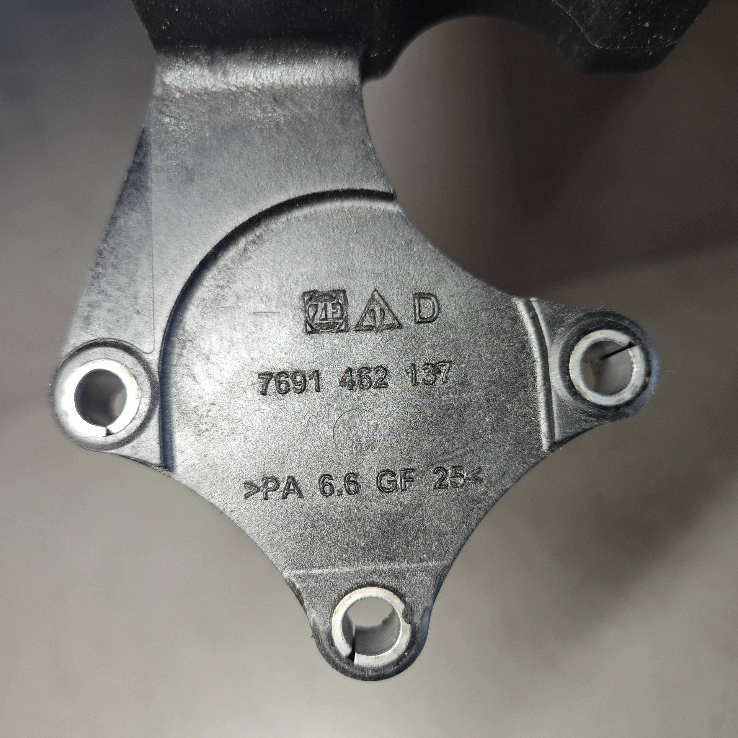 Réservoir direction OEM 7691462137 pour Sprinter image 3