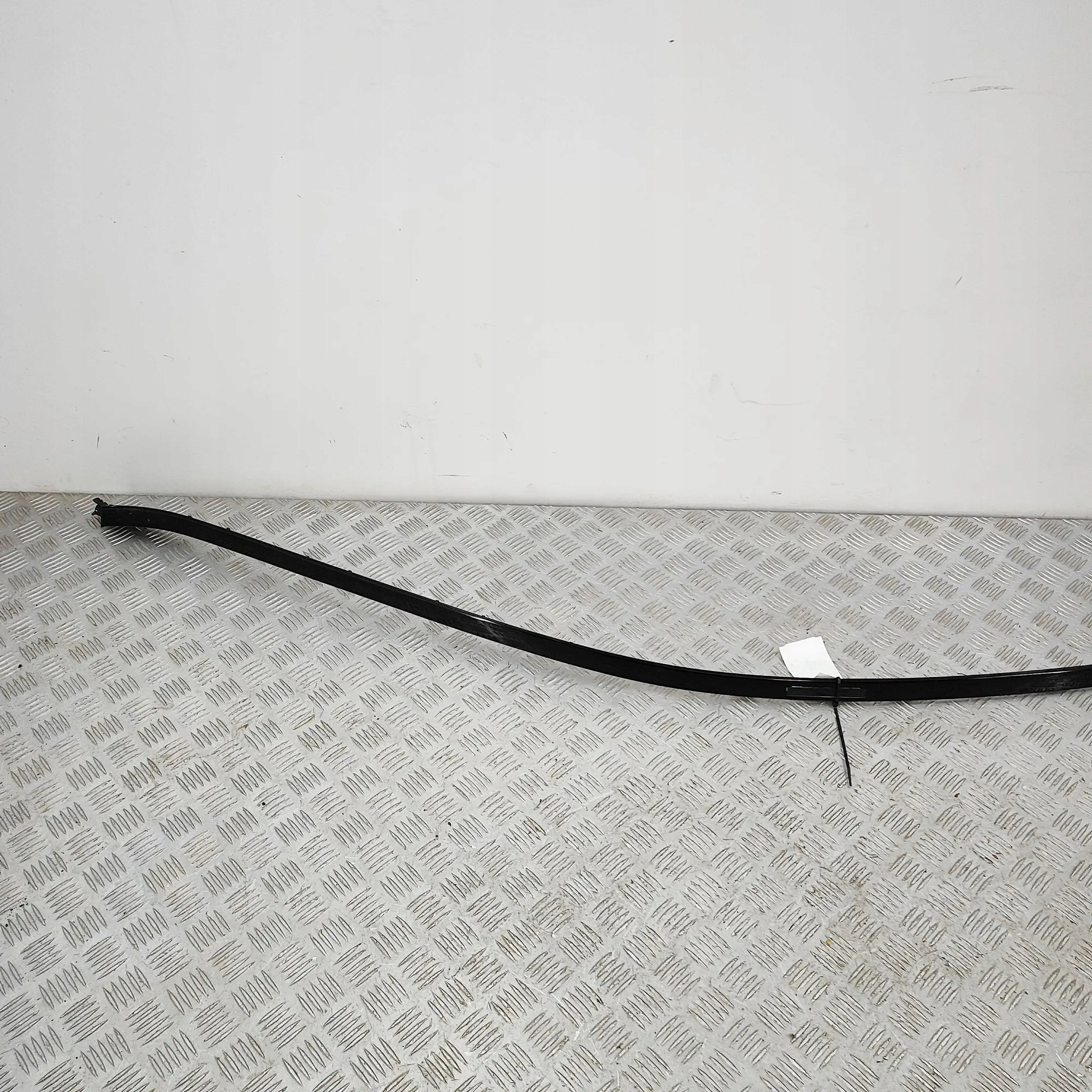 Frontscheiben-Dichtung Mercedes-Benz C W205 A2056900282 image 4