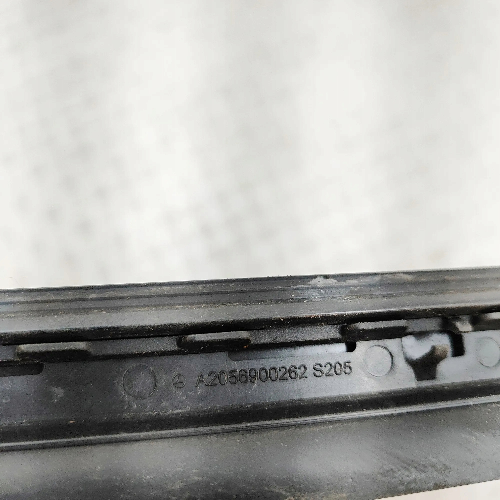 Frontscheiben-Dichtung Mercedes-Benz C W205 A2056900282 image 7