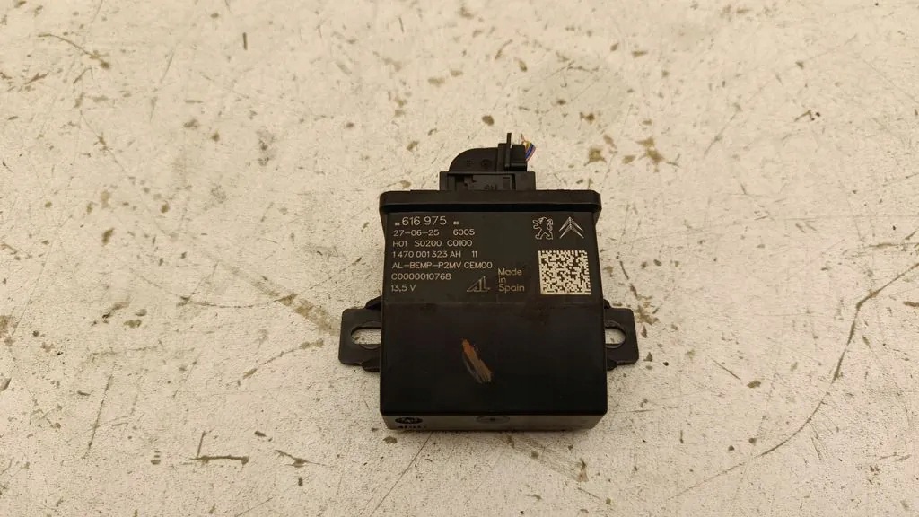 Module Commande Éclairage OEM 9861697580 Peugeot 2008 II image 2