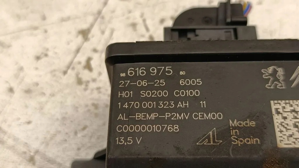 Module Commande Éclairage OEM 9861697580 Peugeot 2008 II image 7