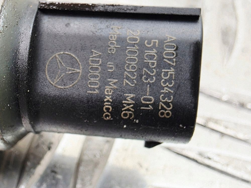 Mercedes-Benz ilmanpaineanturi OEM A0071534328