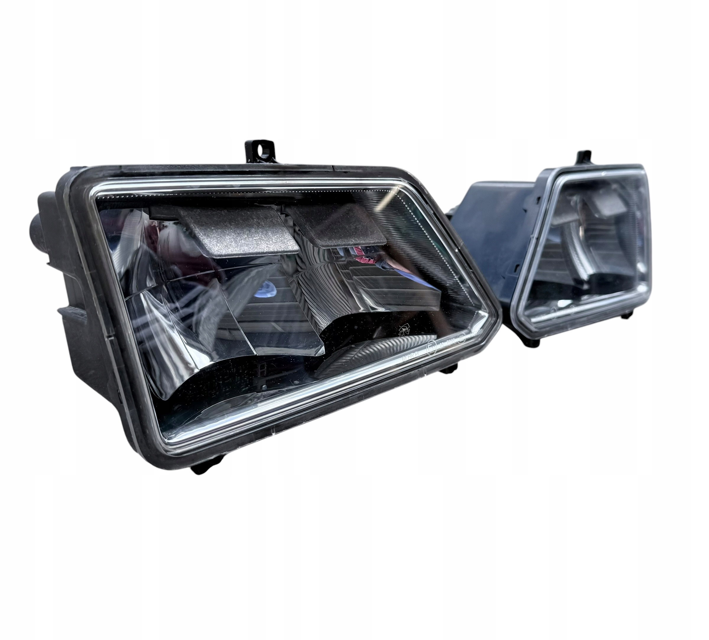 Lámpara de techo halógena Scania OEM 2552708 - Usada image 3