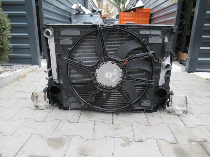 BMW F10 F11 Kühler-Set 3.0D Automatik 8509167 7594610