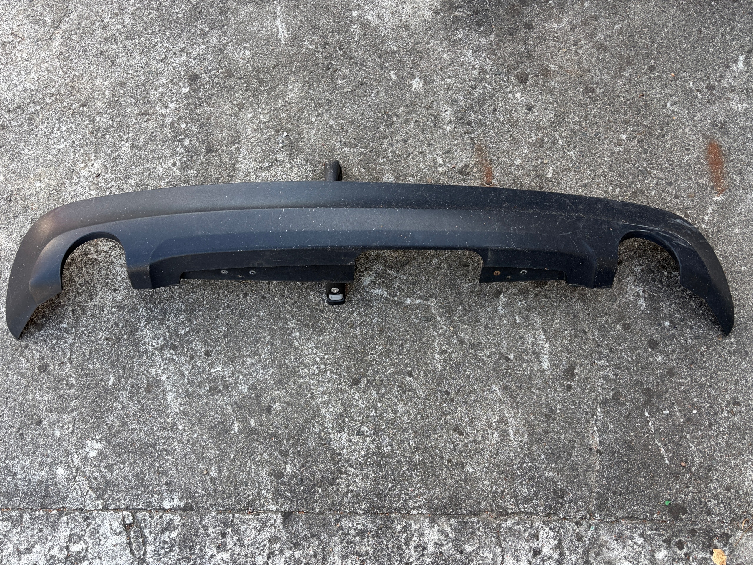 Spoiler Volvo XC60 II OEM 31425208 - Aro Para-choques image 2