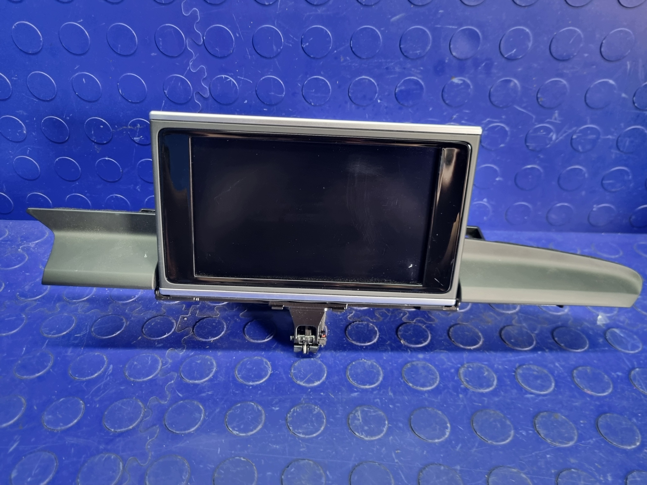 Audi A6 C7 Allroad radionäyttö OEM 4G1919601AB