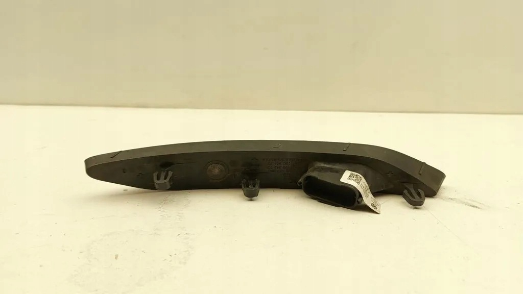 OEM 10B945701 LED-takavalo vasen VW ID3:lle