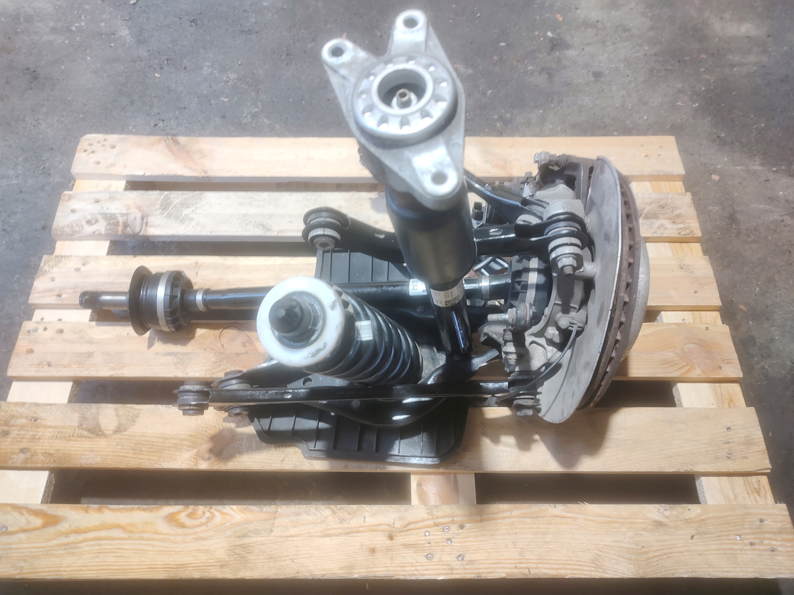 BMW G20 330e Moyeu Étrier Amortisseur Bras image 5