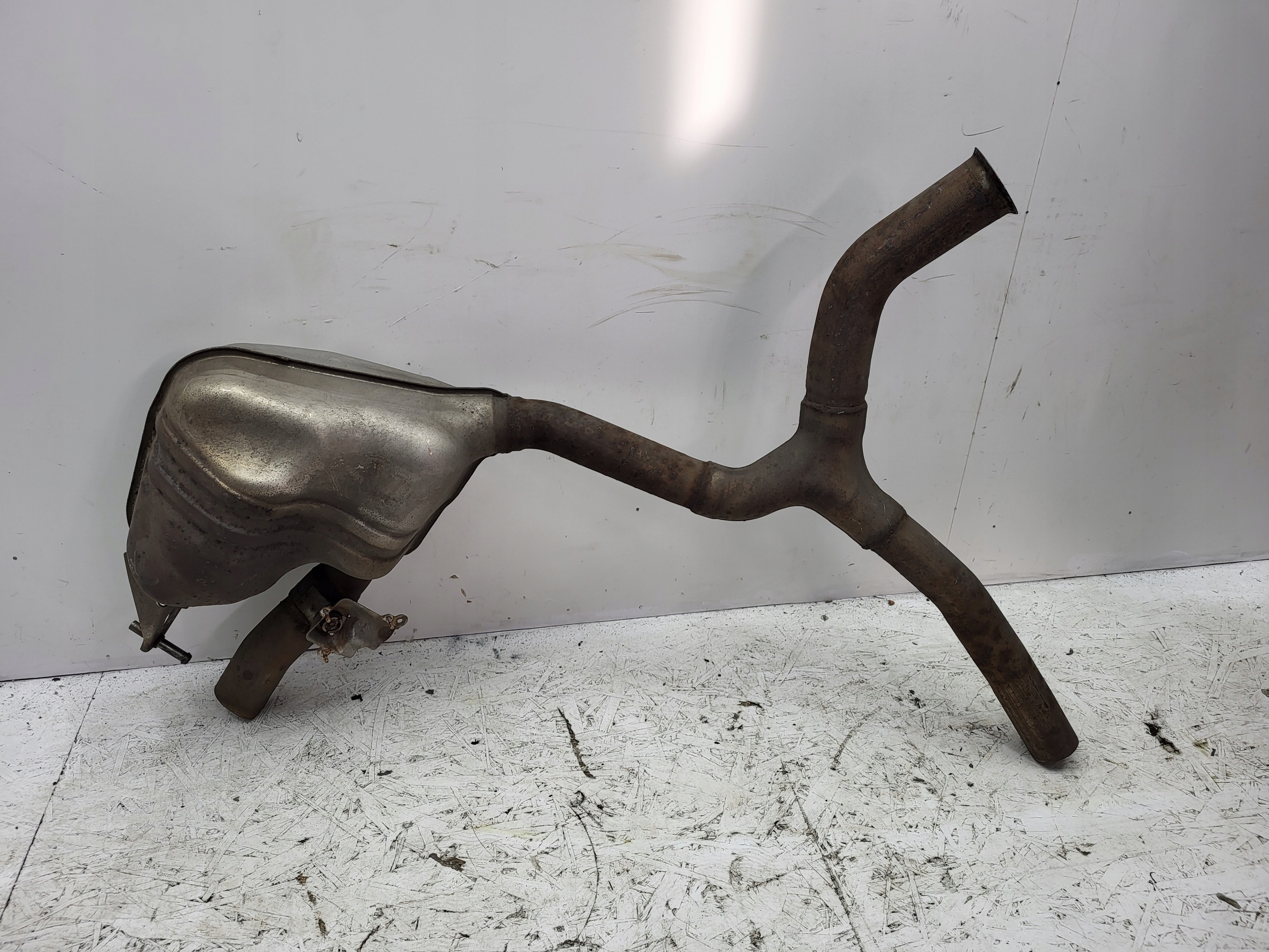 Mercedes Vänster Avgasdämpare OEM A2134915201 image 2