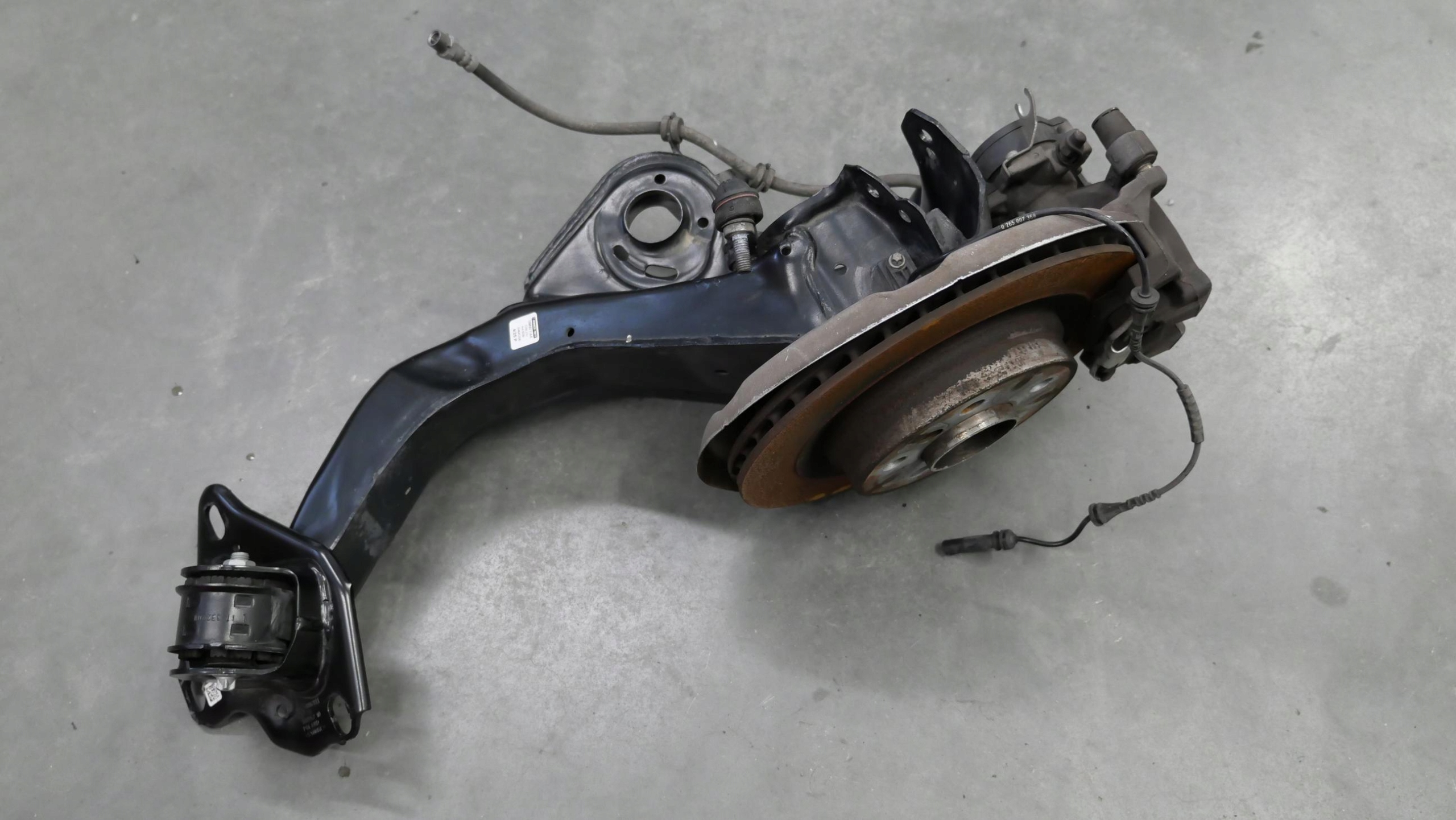 BMW F39 F40 F45 F48 MINI F54 F60 Querlenker Radlager links hinten image 2