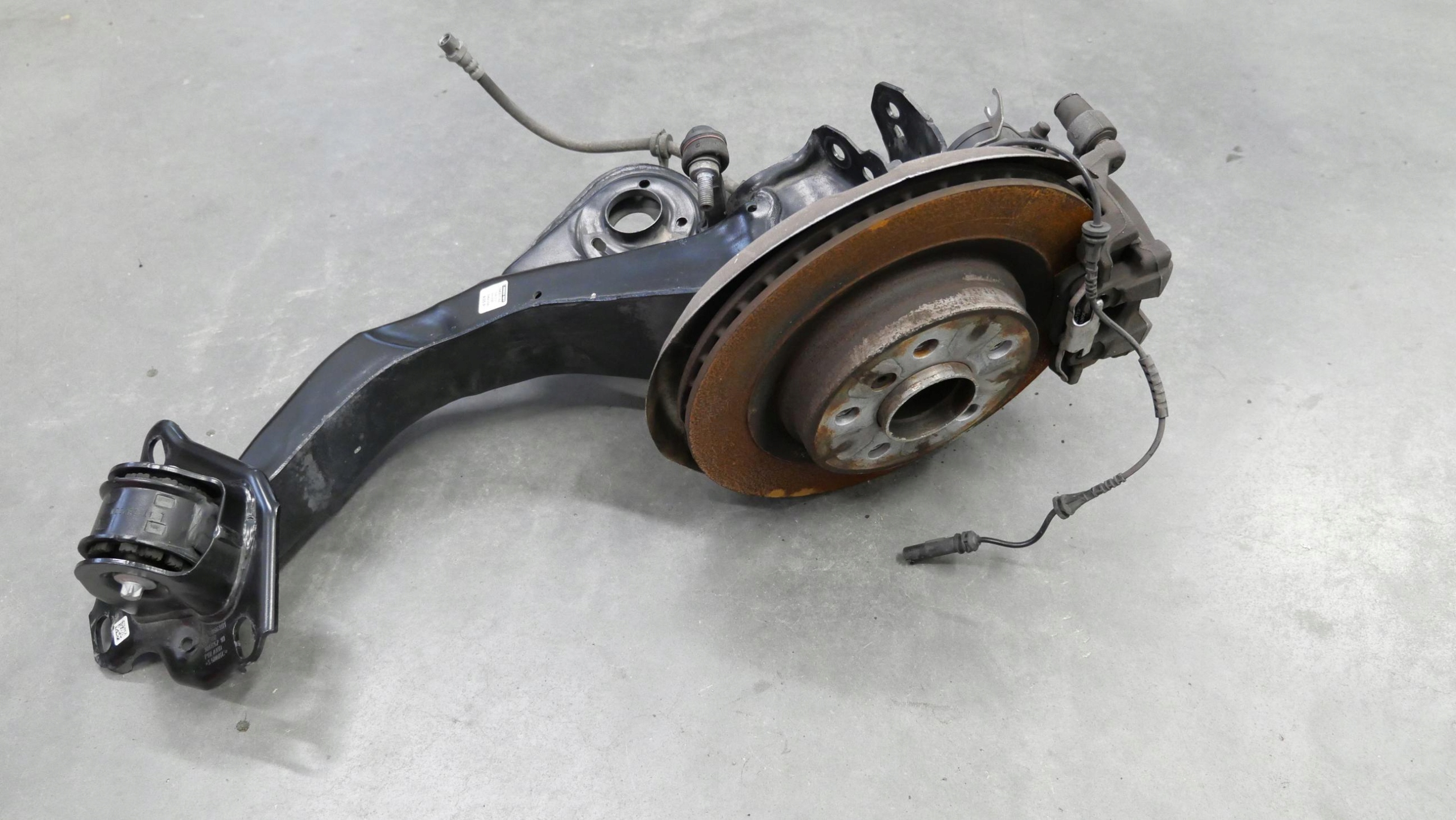 BMW F39 F40 F45 F48 MINI F54 F60 snodo mozzo pinza braccio sinistro posteriore
