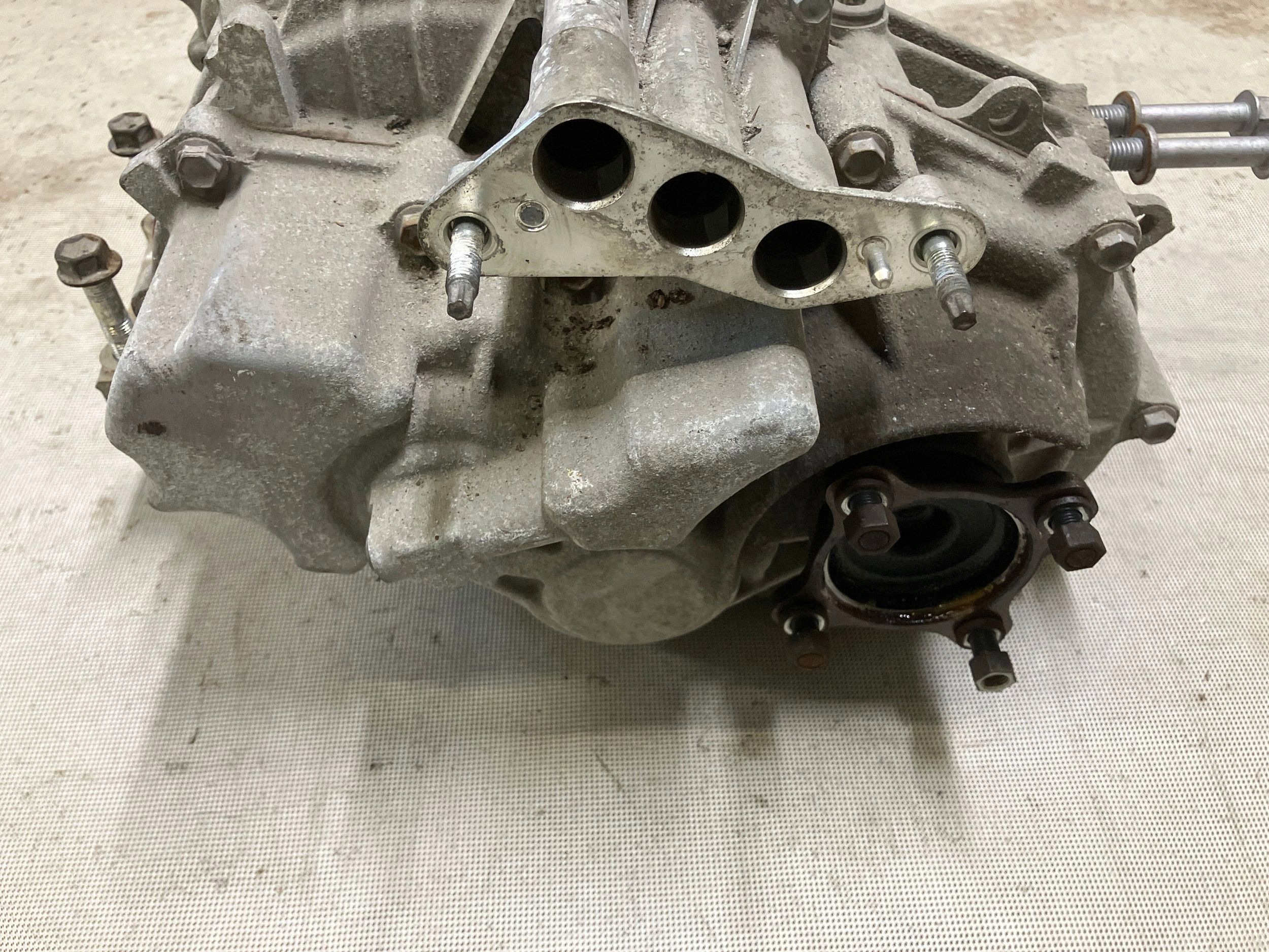 OEM 8209048020 taka-akselin tasauspyörästö Toyota RAV4