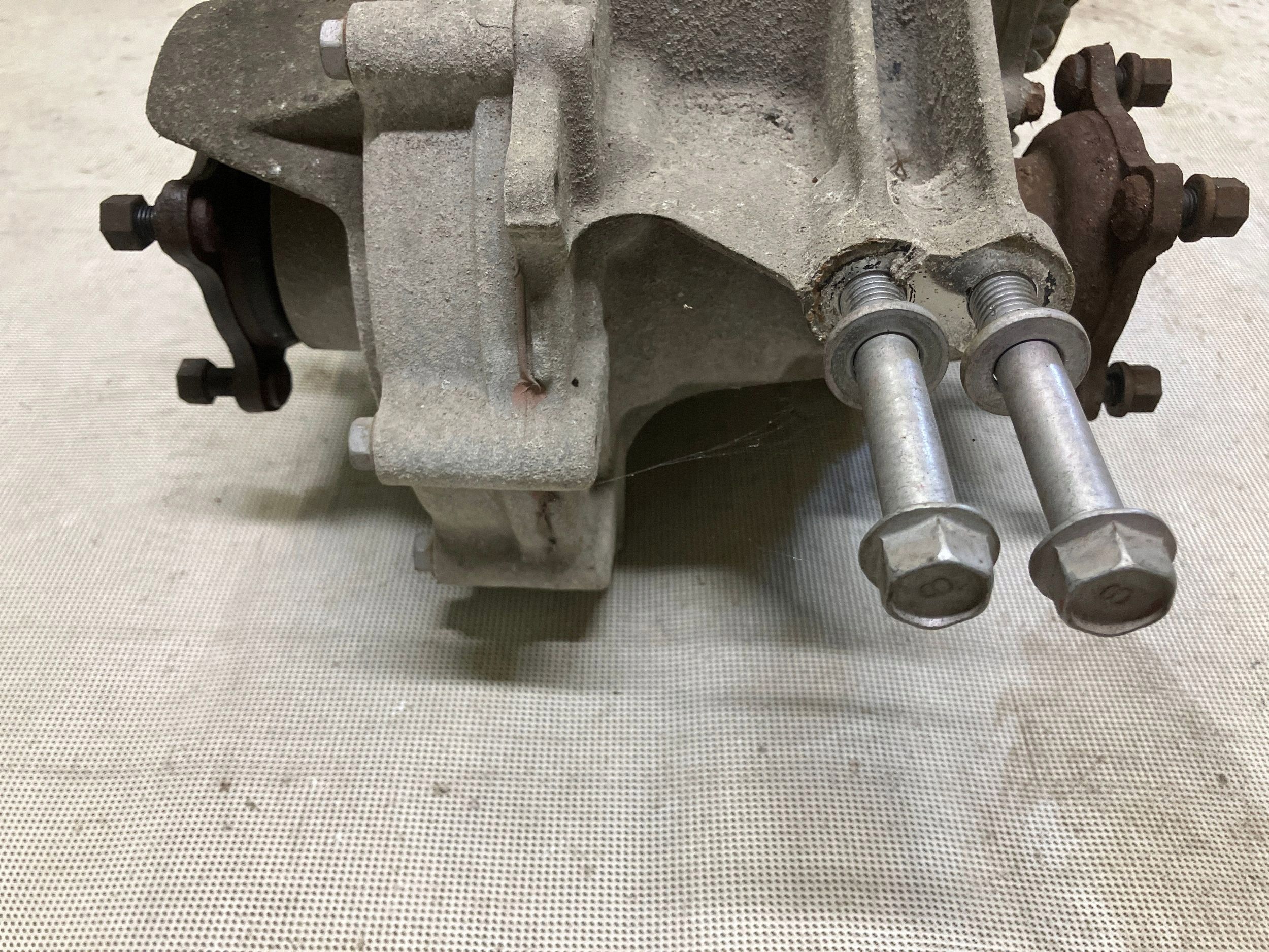 Différentiel arrière OEM 8209048020 pour Toyota RAV4 image 4