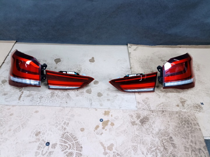 BMW X1 F48 LCI Heckleuchten-Set Europa 7477713 7477714 7477717 7477718