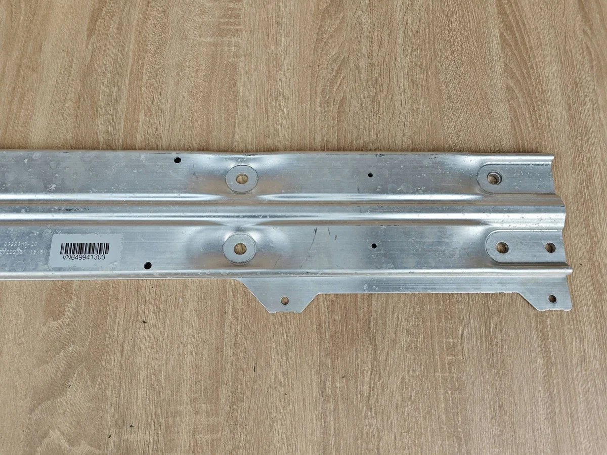 BMW G26 Tunnel Reinforcement Bar Used 8499413