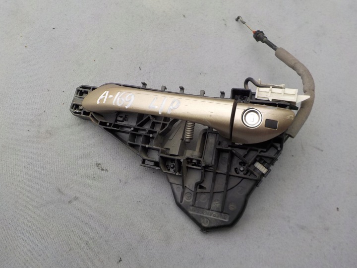 Oven kahvan sisus vasen etu mercedes w169 2006r 12365437457