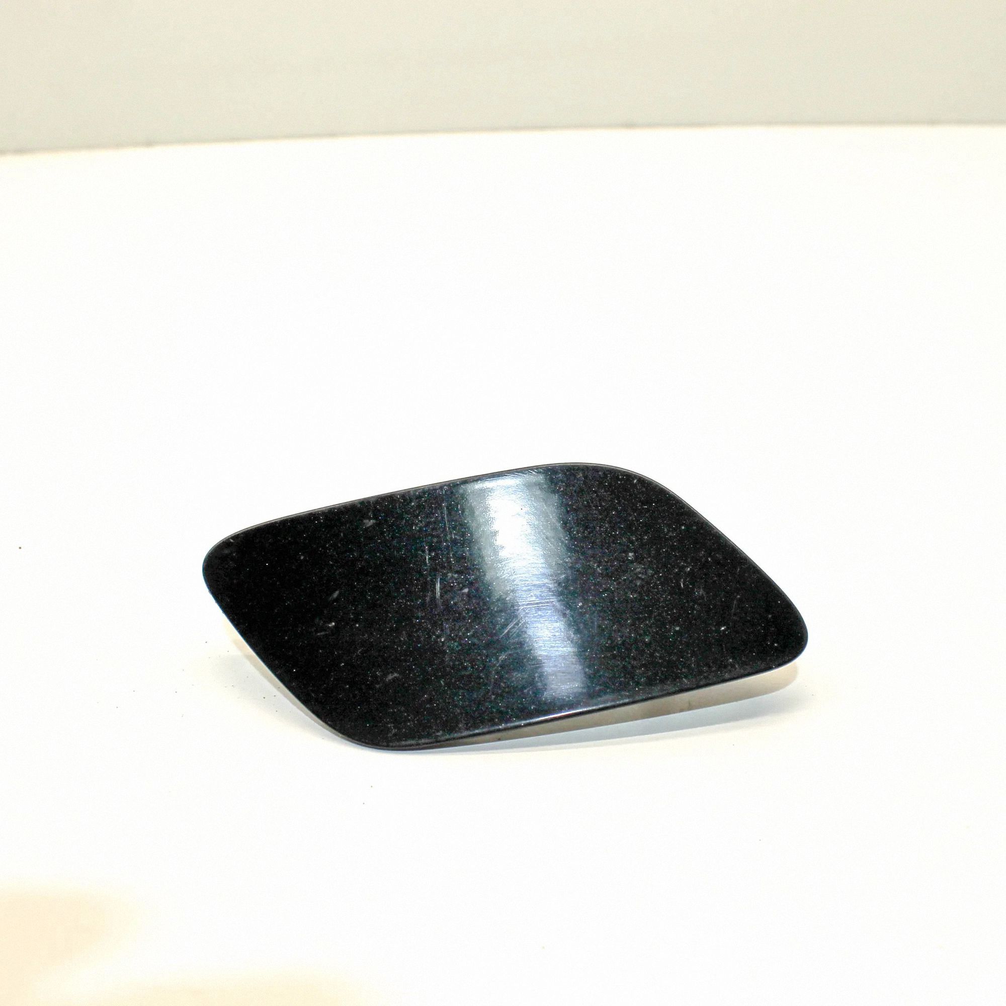 Cache de lave-glace avant droit OEM 31323845 Volvo V60 image 4