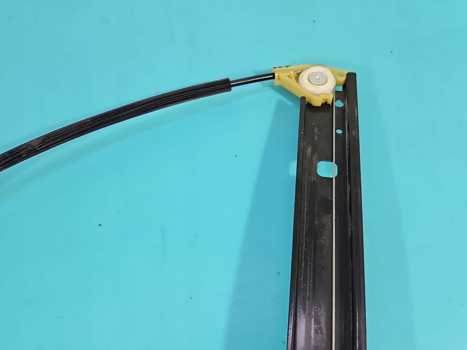 Lève-glace avant gauche Audi A4 B9 8W0837461 4D Sedan image 3