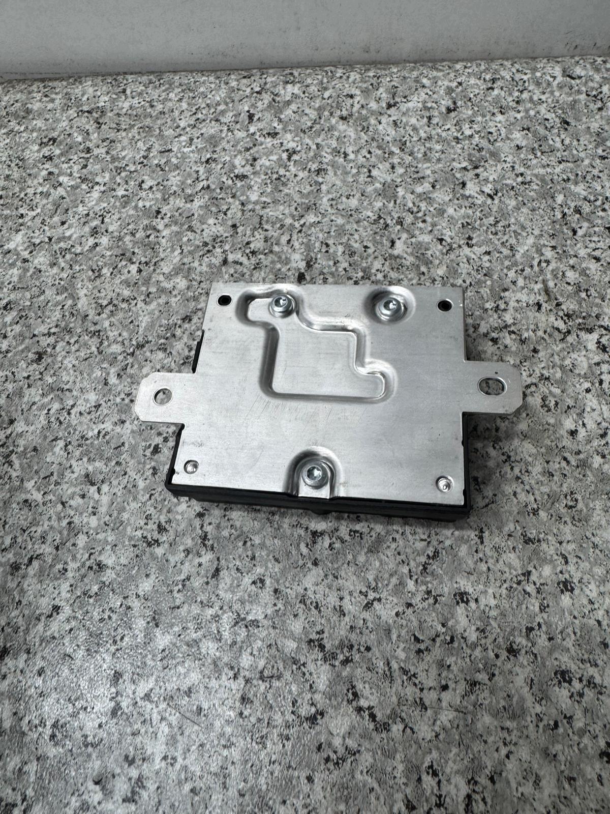 Module Commande Pompe Carburant OEM A0009002218 Mercedes image 3