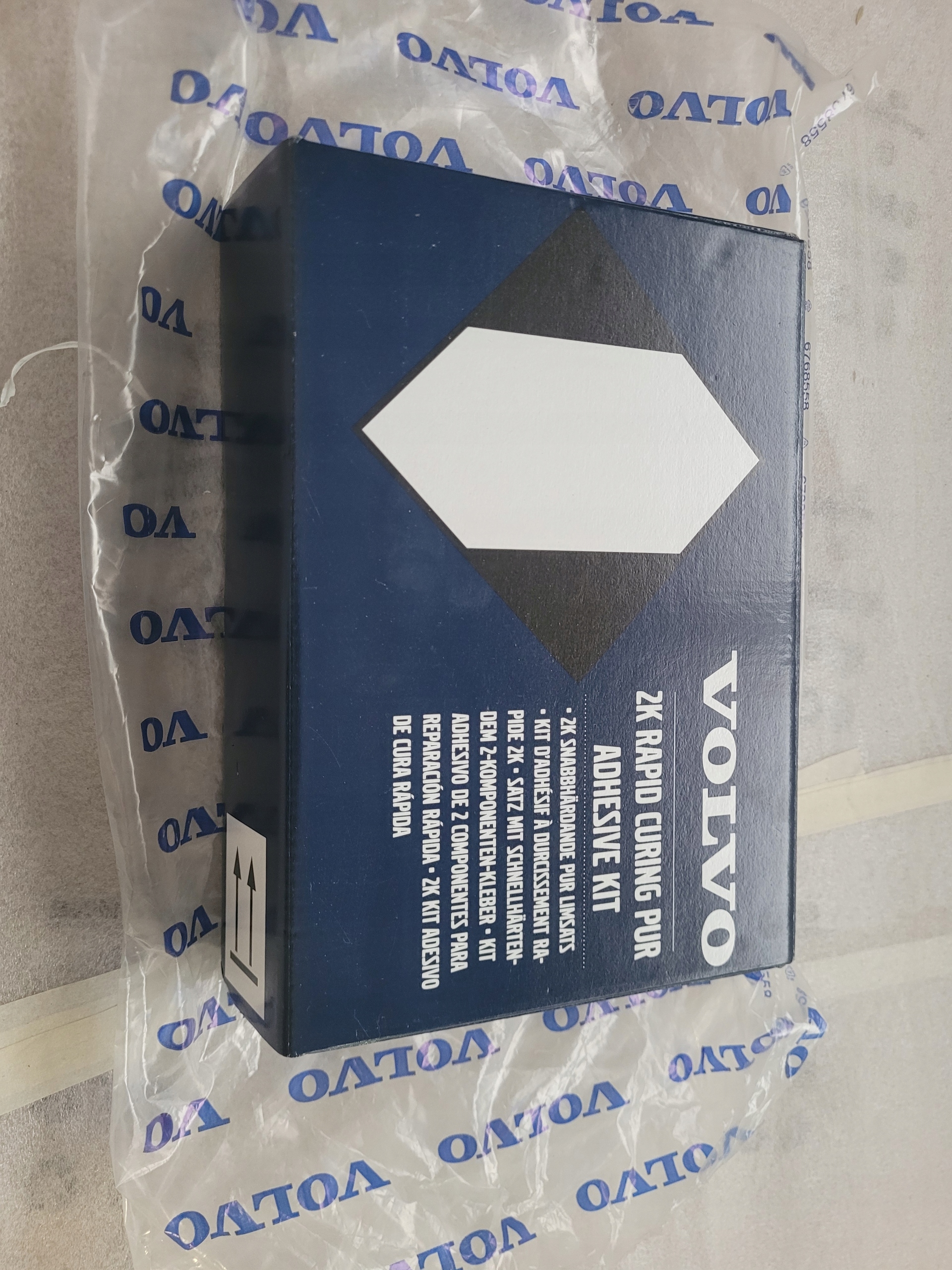Volvo OEM 32132745 Voorruitlijm-kit image 2