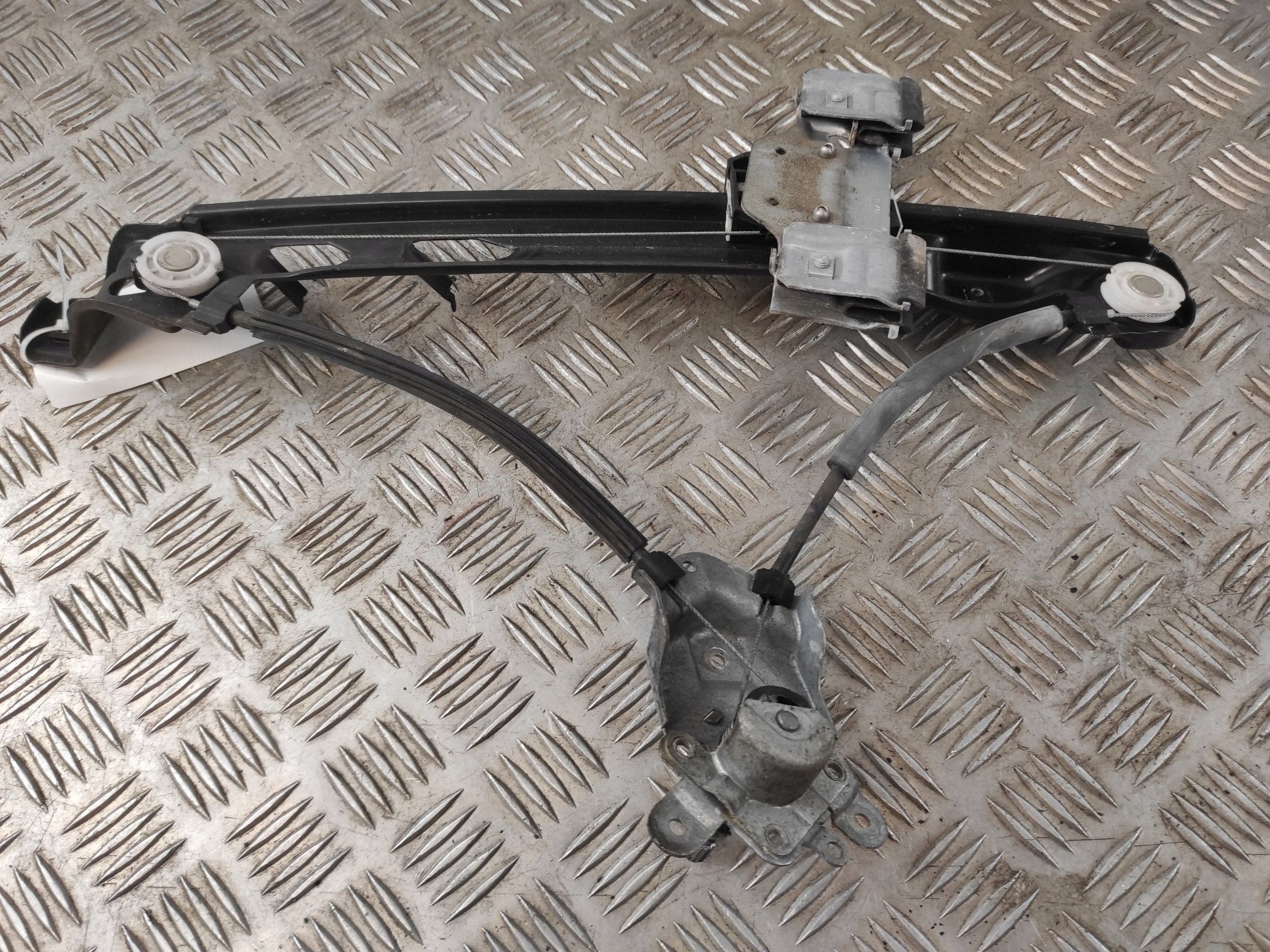 OEM 6J8839462 Höger bakrutslyft - Seat Ibiza image 5