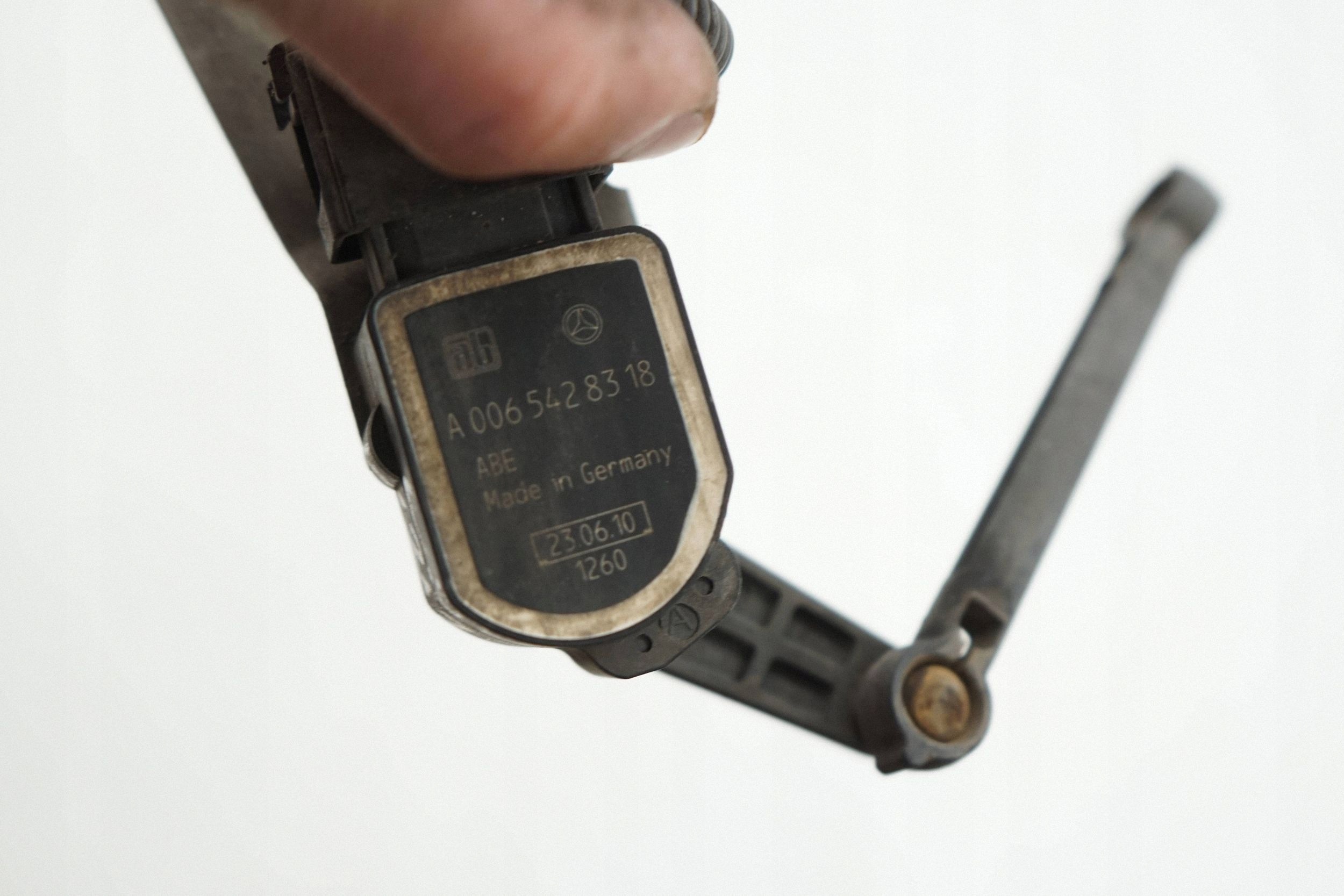 Mercedes Xenon Ajovalon Tasonanturi OEM A0065428318