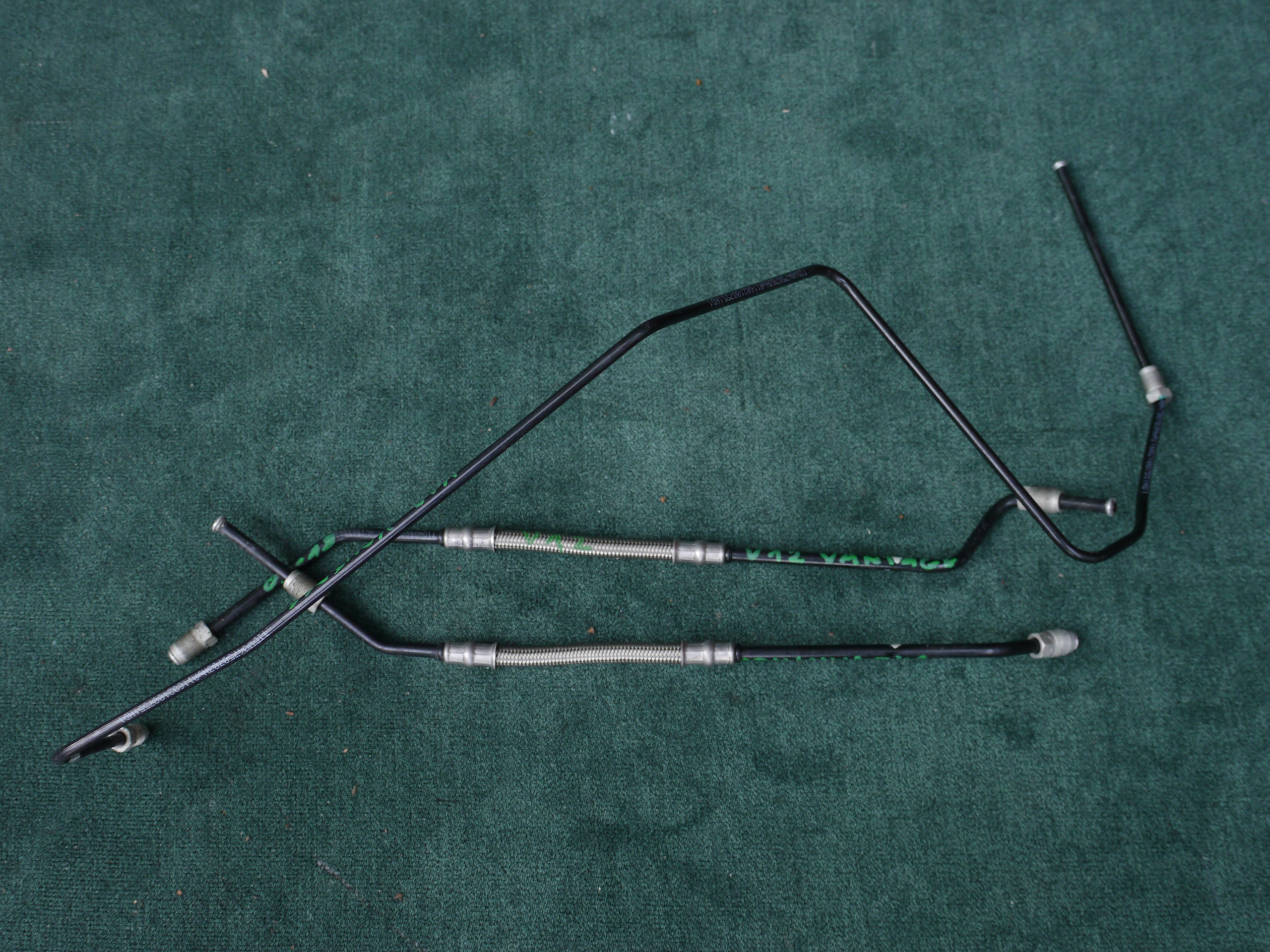 Collier de durite frein OEM 6G33-2263-AB Aston Martin image 2