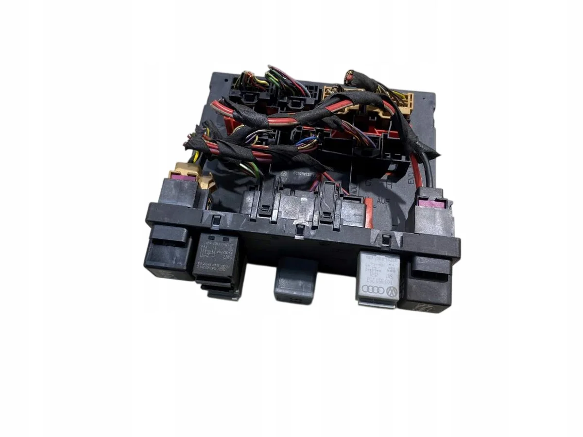 Volkswagen Passat Zekeringkast 3C0937049L