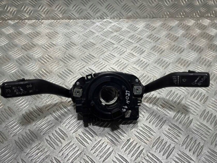 Gear Shift Paddles Harness Seat Leon II 5K0953521AT