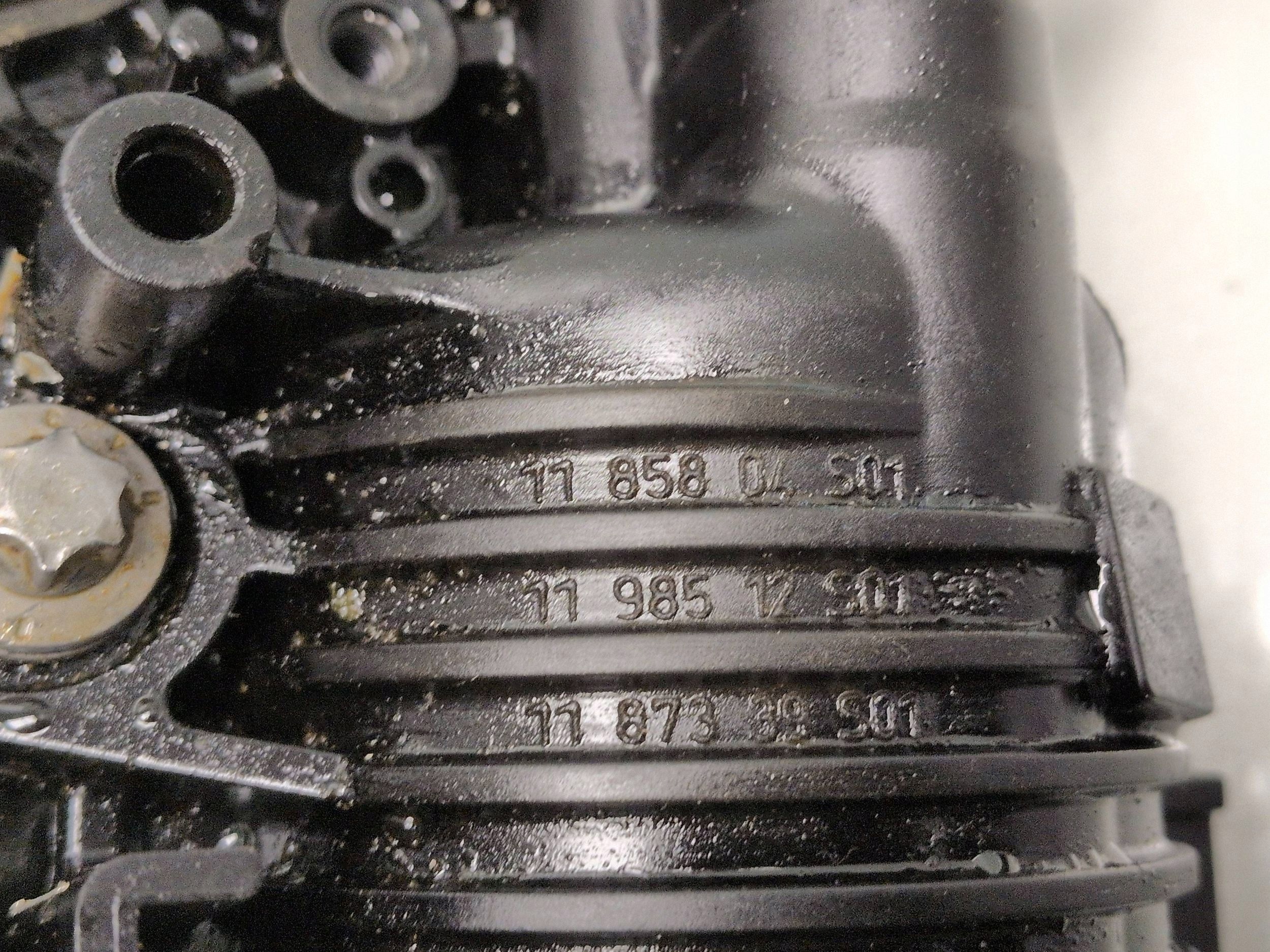 BMW MINI 1.5 Turbo Oljefilterbas OEM 1185804 S01 image 8