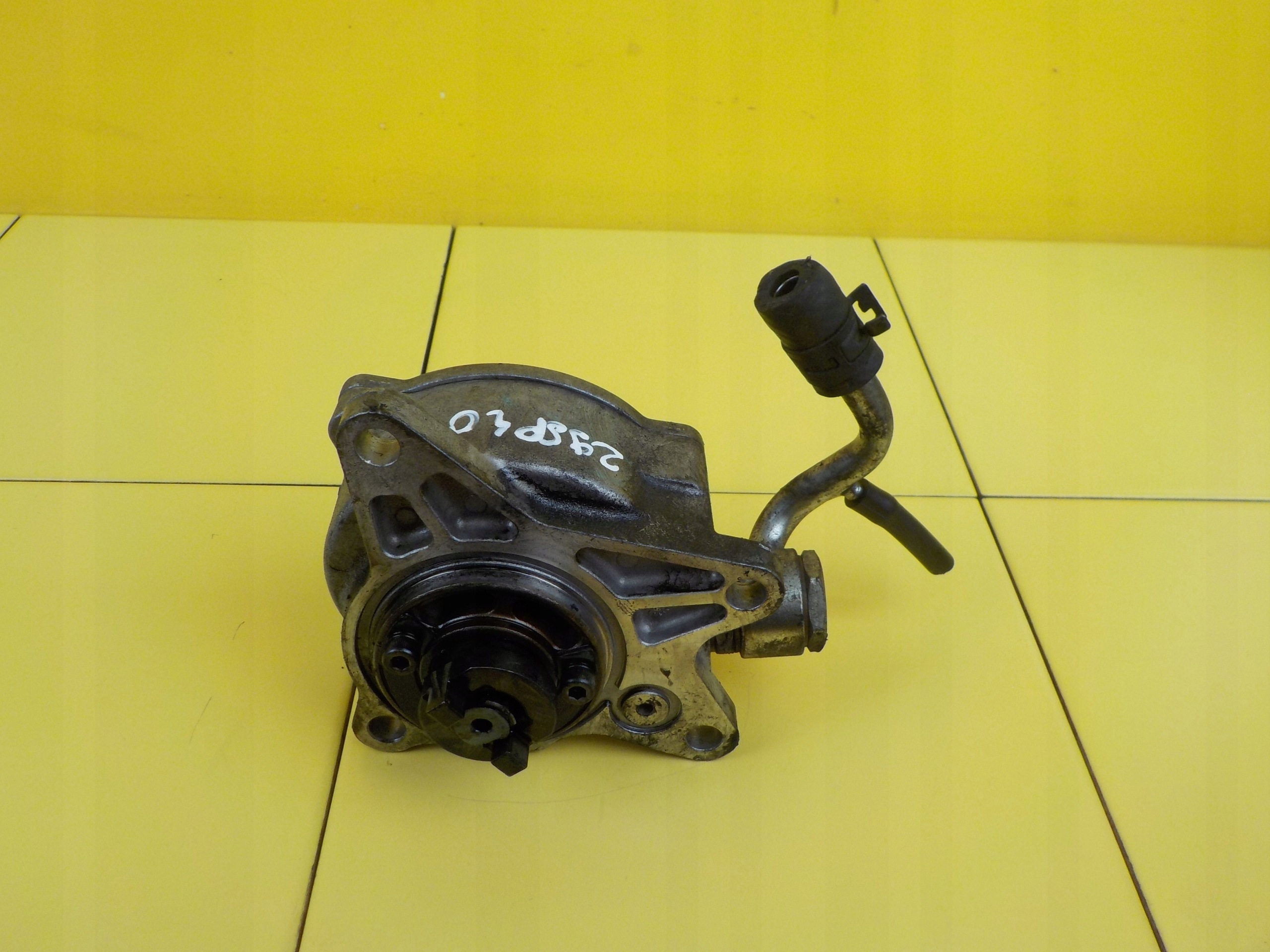 Pompe à vide Mazda 2.2 D OEM SH01-18G00 image 4