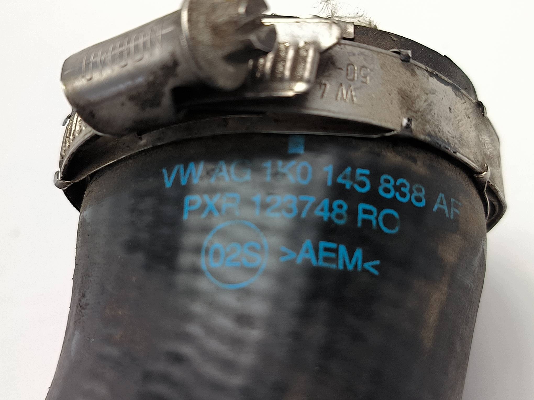 Gebrauchtes Turborohr OEM 1K0145770AE für VW Tiguan image 4