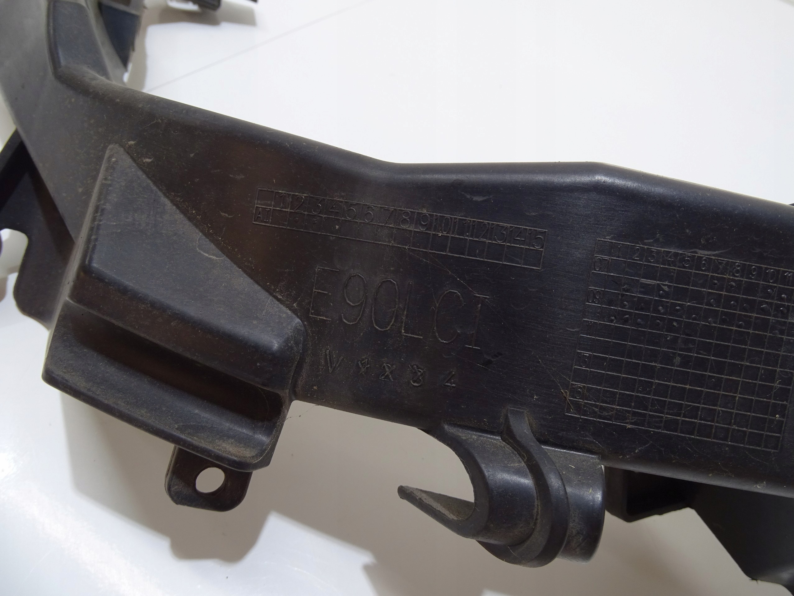 Oikea Liukutuki OEM 7138402 BMW E90 E91:lle image 4