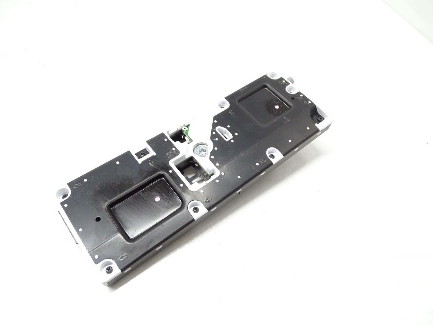 VW Golf VIII Antenna Amplifier OEM 5WA035741B