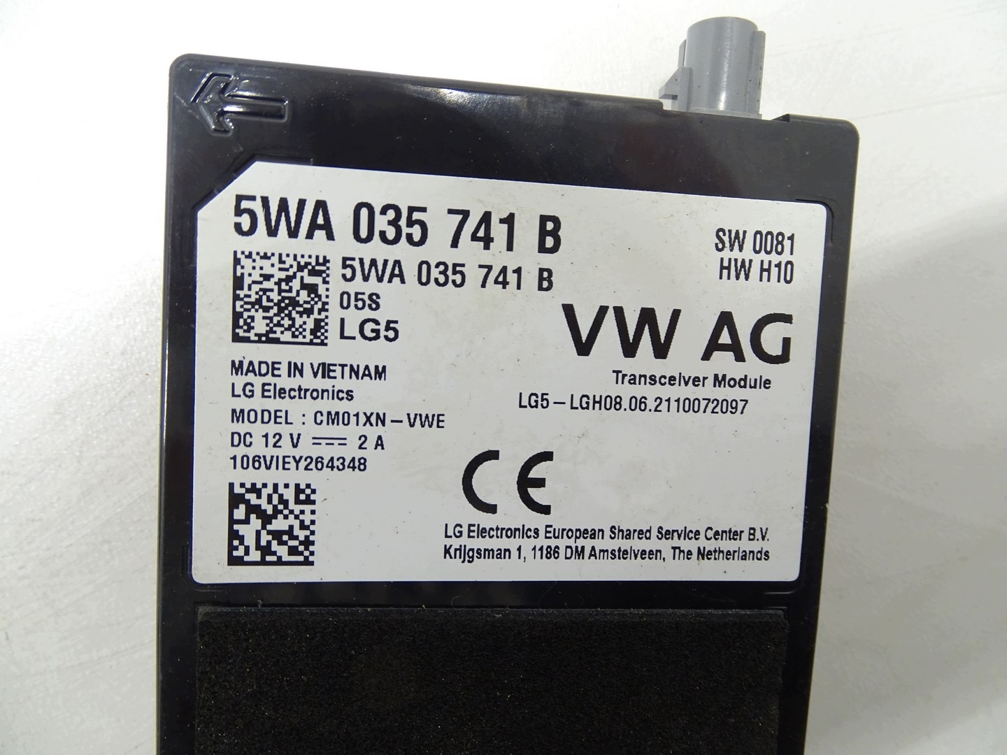 VW Golf VIII Antenneversterker OEM 5WA035741B image 3